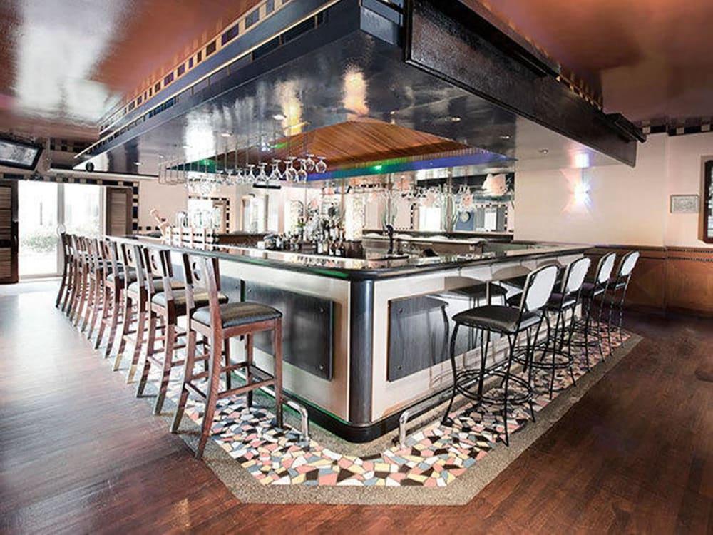 纳闽帝盛君豪酒店 拉布安 外观 照片